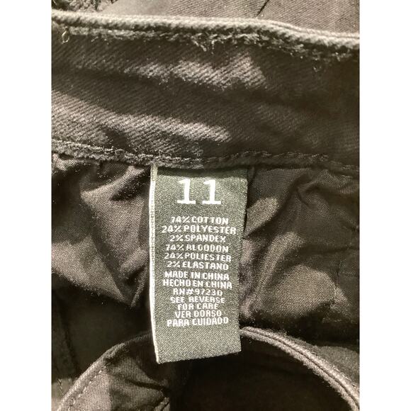 Almost Famous High Rise Flare Jeans Black Women’s 11 — Distressed, Retro, Trendy - Picture 4 of 8